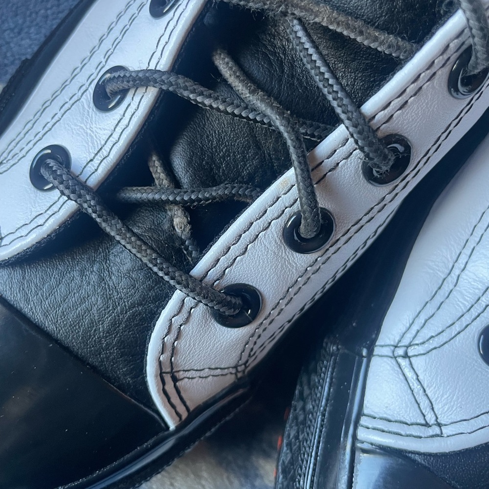 Stylish Black and White High-Top Sneakers - Picture 5 of 7
